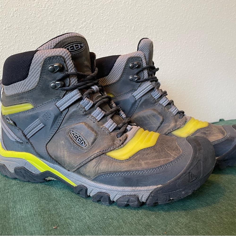 Keen boots Men’s 13